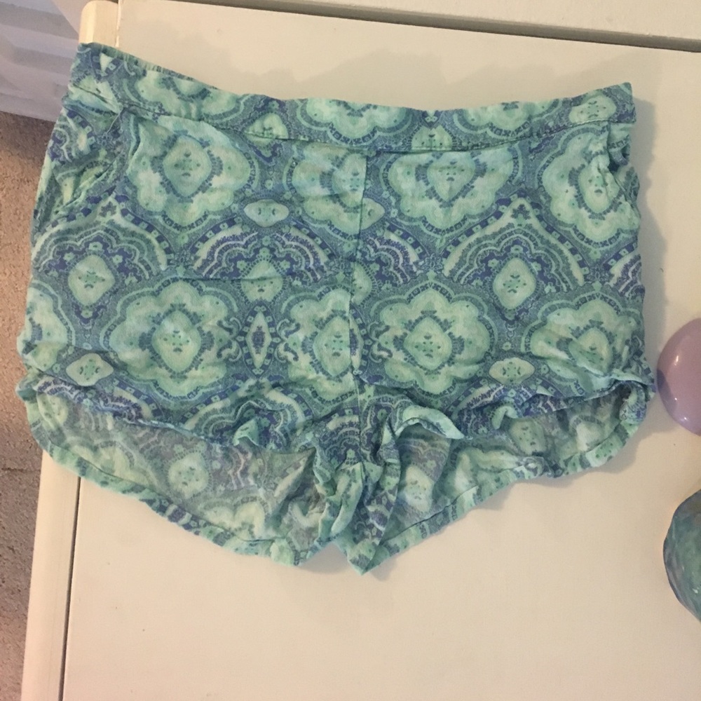 Flowy shorts